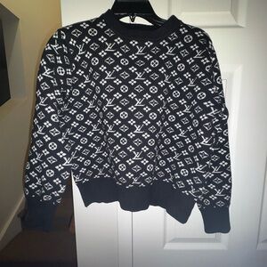 Women’s fashion monogram sweater